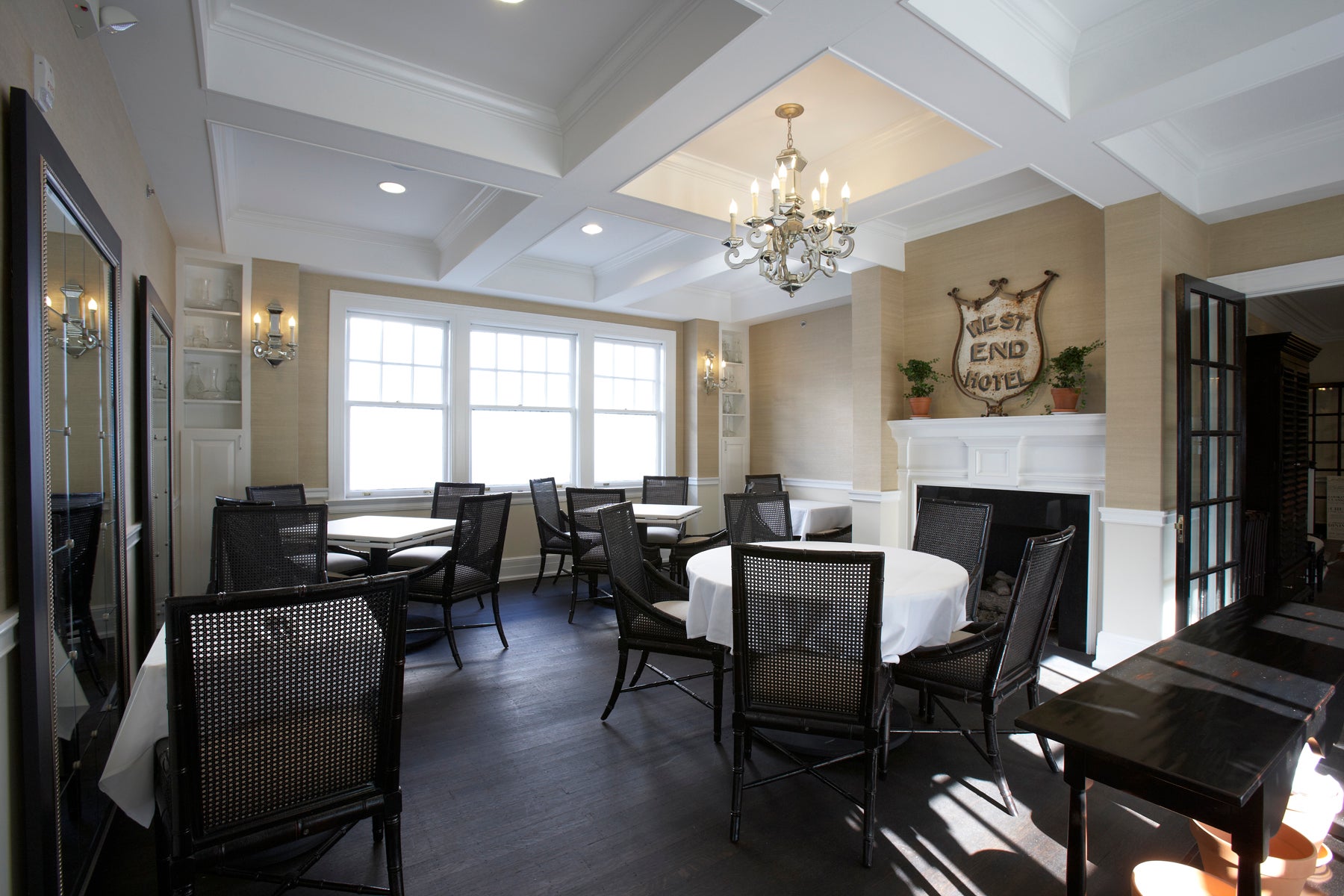 Spring House Restaurant, Kitchen and Bar Davie Construction