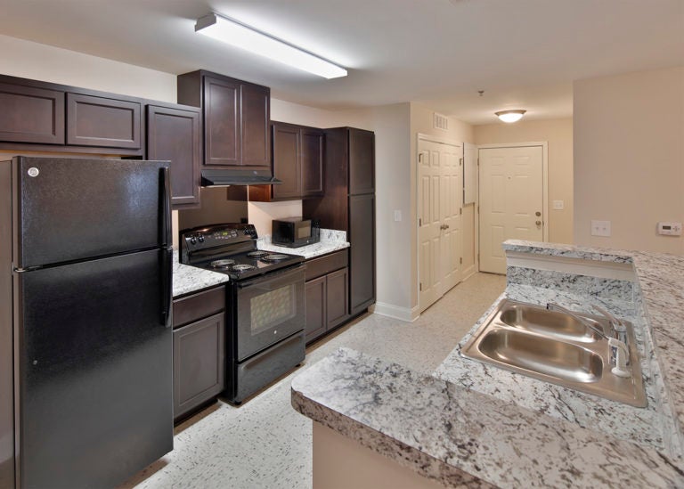 Pine Valley Apartments Davie Construction